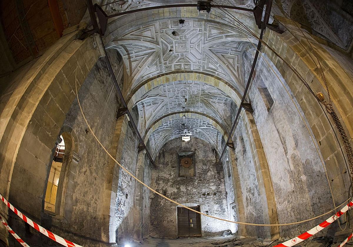 Imagen de la antigua iglesia de Tabacalera en 2016, antes de las obras de consolidación del edificio.