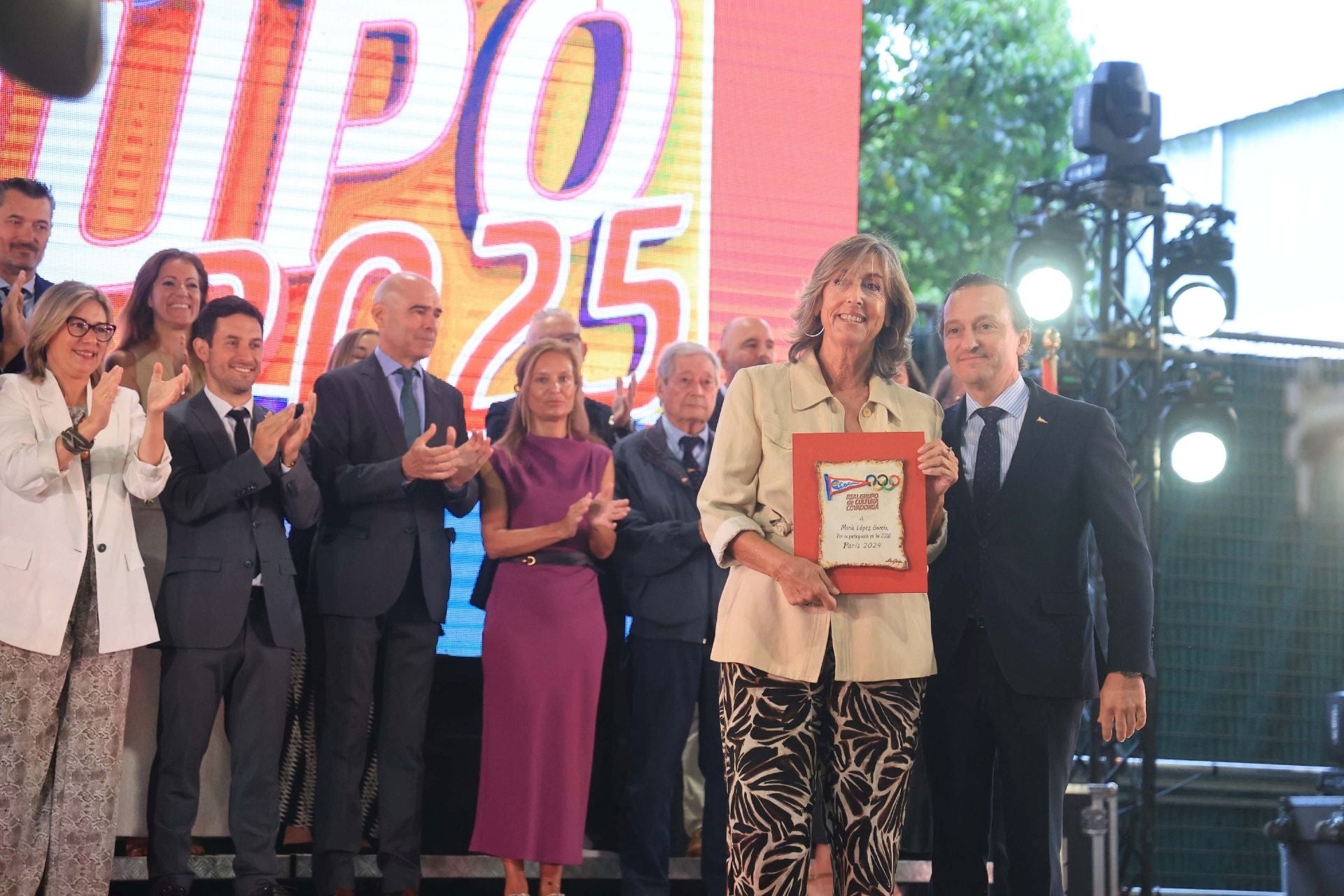 El Grupo Covadonga homenajea a 143 socios para celebrar el Día de Asturias