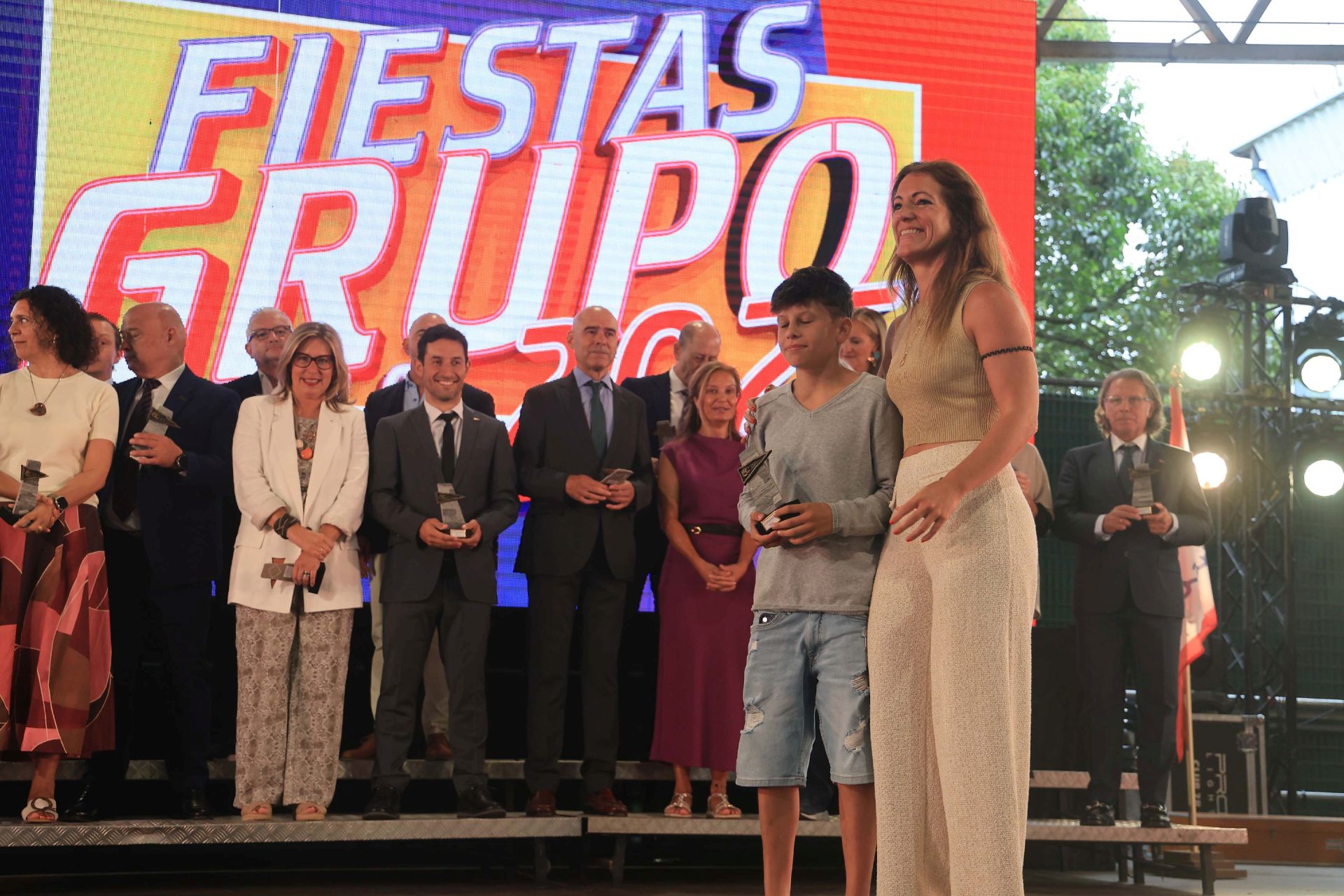 El Grupo Covadonga homenajea a 143 socios para celebrar el Día de Asturias