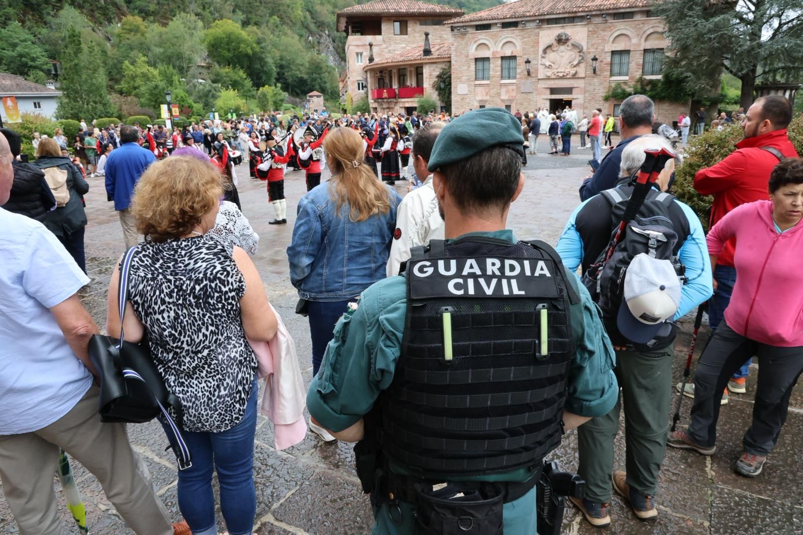 La misa en Covadonga por el Día de la Santina, en imágenes