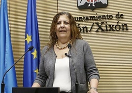 La portavoz adjunta del Grupo Municipal Socialista, en la sala de prensa del Ayuntamiento de Gijón.