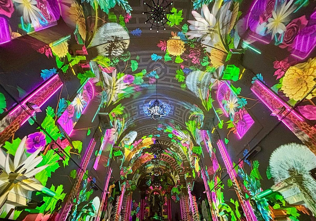 Una de las proyecciones durante el ensayo del espectáculo en La Inmaculada.