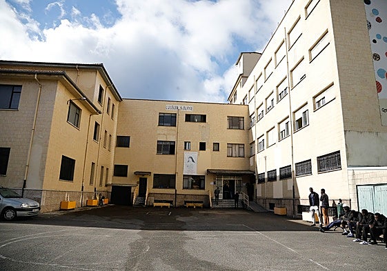 El colegio San José de Sotrondio reconvertido en centro de acogida humanitaria
