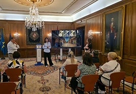 Presentación del proyecto de iluminación navideña a los comerciantes.