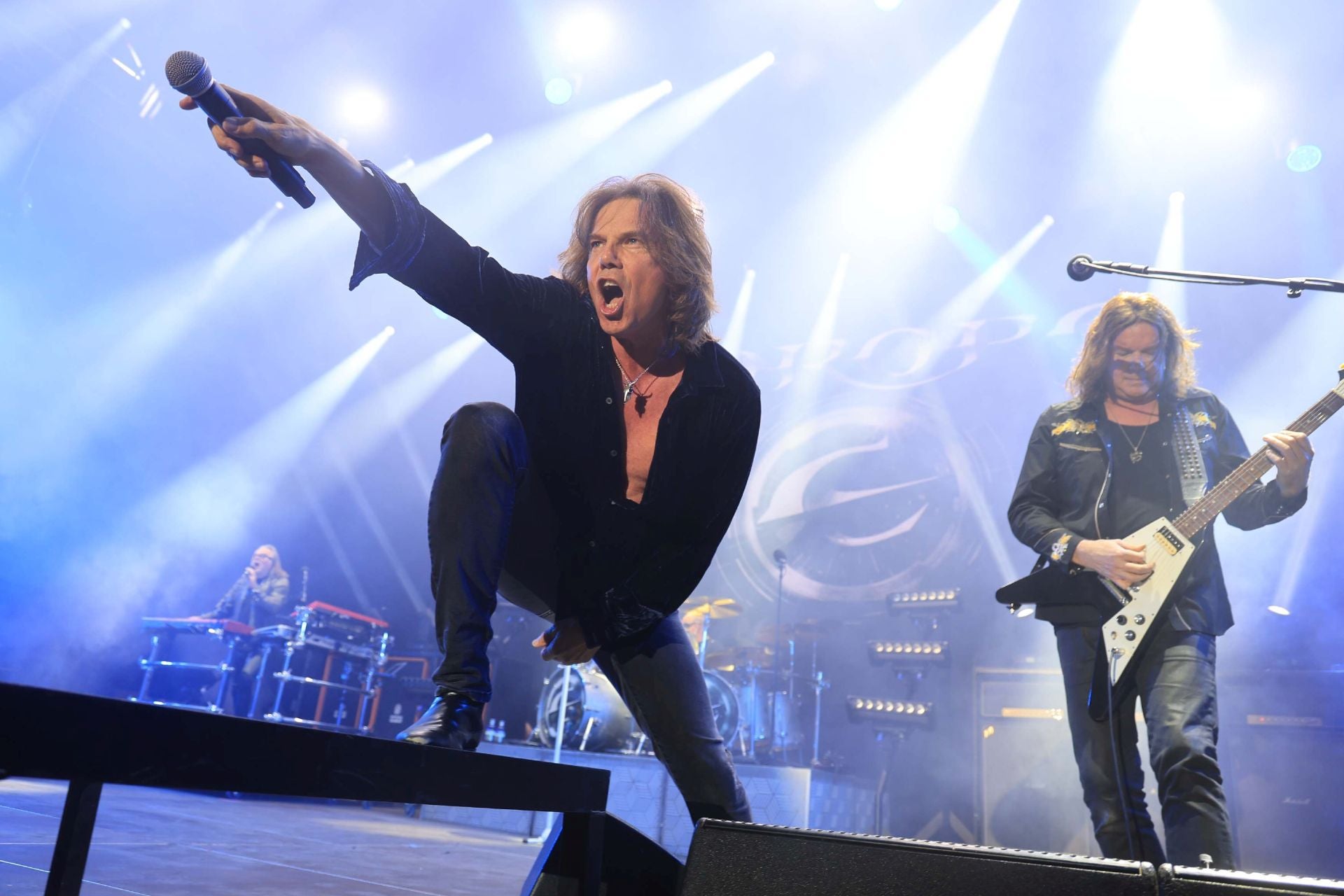 Europe agita Oviedo en San Mateo