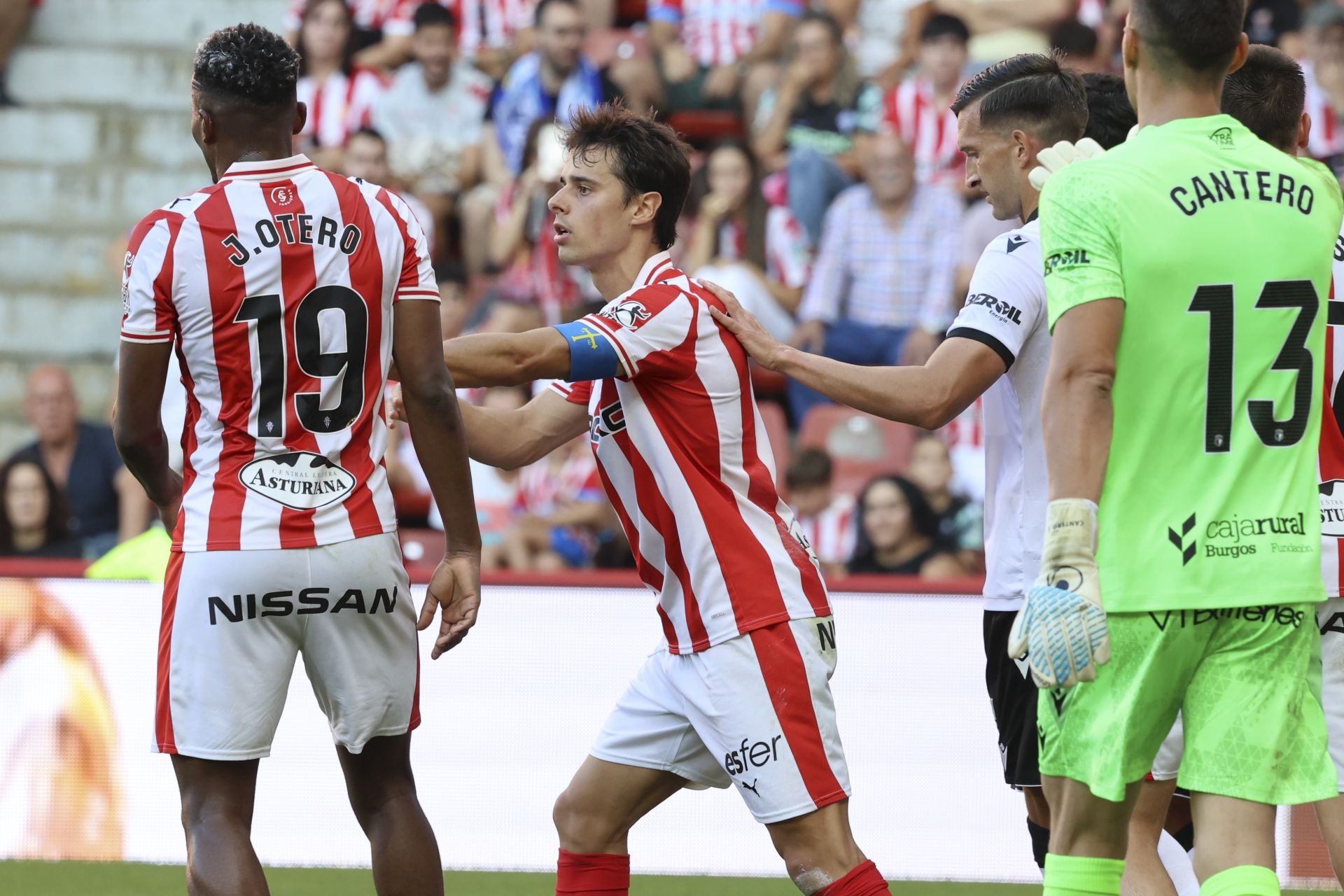 Las mejores jugadas del Sporting de Gijón - Burgos en imágenes