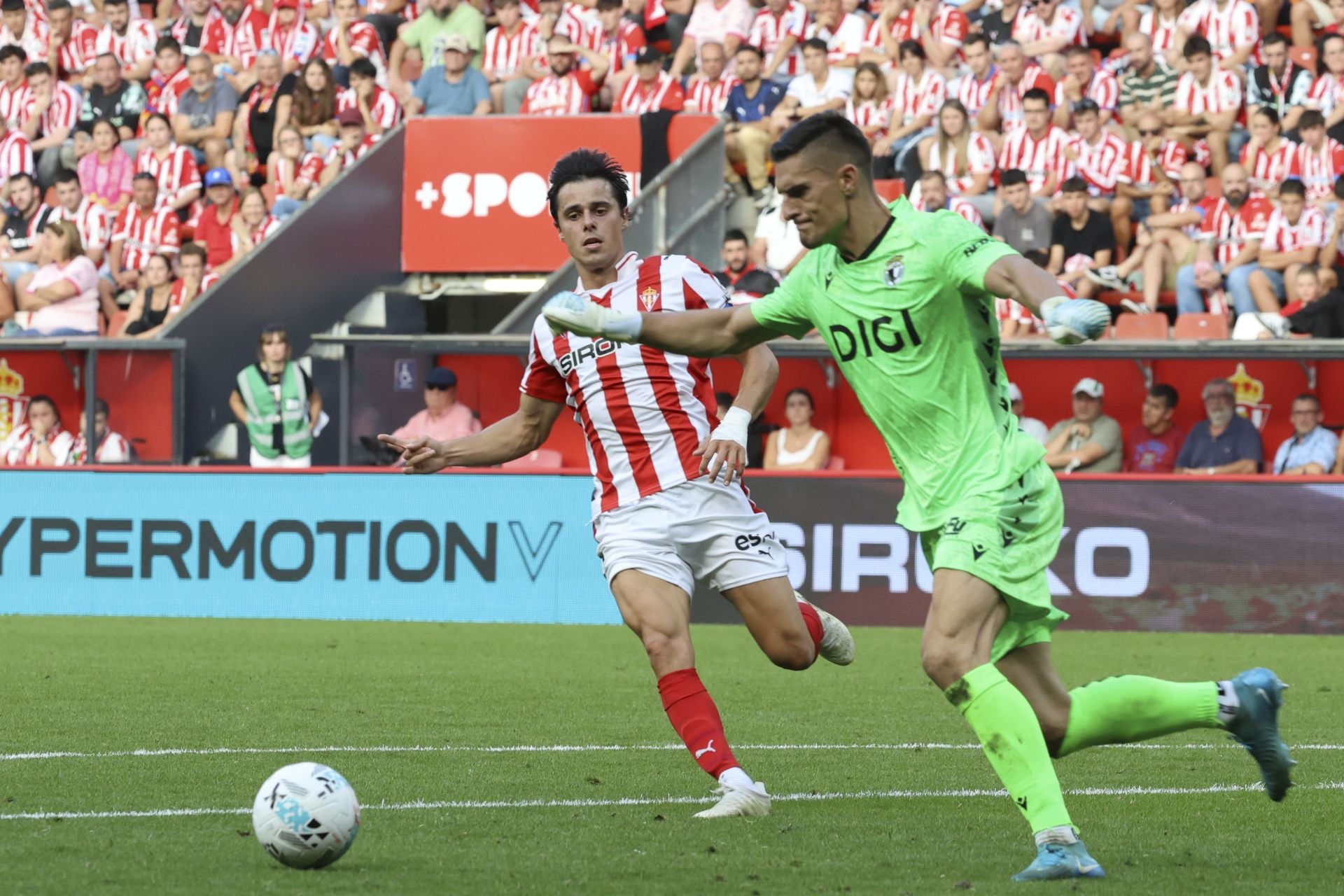 Las mejores jugadas del Sporting de Gijón - Burgos en imágenes