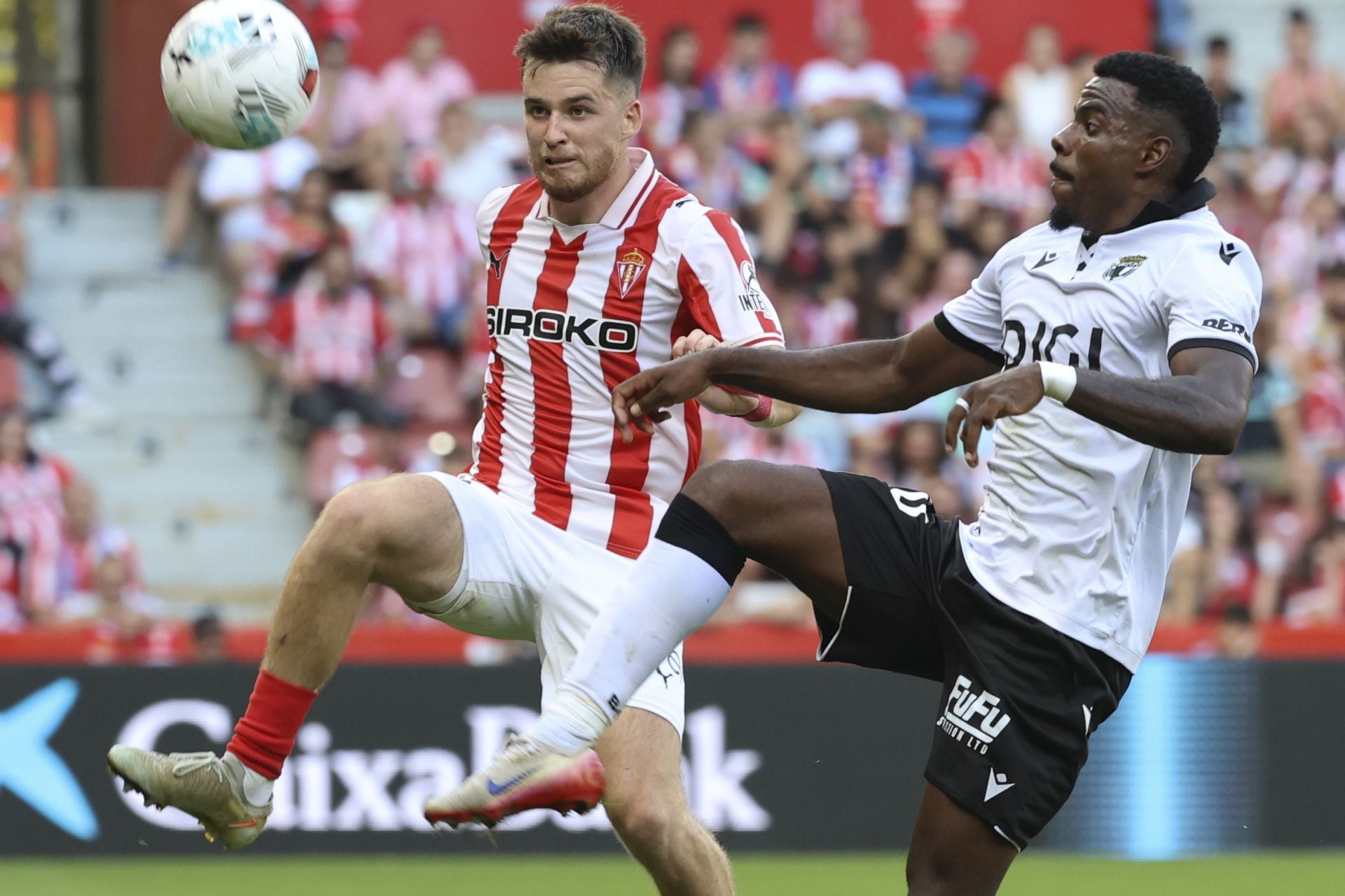 Las mejores jugadas del Sporting de Gijón - Burgos en imágenes