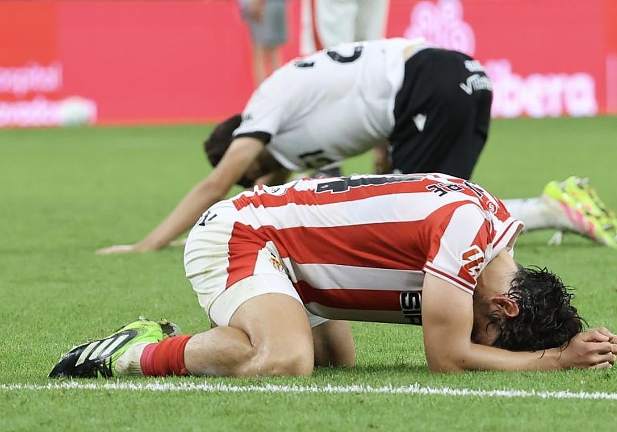 Al Sporting de Gijón le faltó pegada y solidez defensiva frente al Burgos