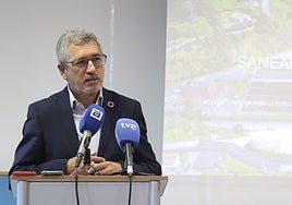 El secretario de Estado de Medio Ambiente, Hugo Morán, en Gijón.