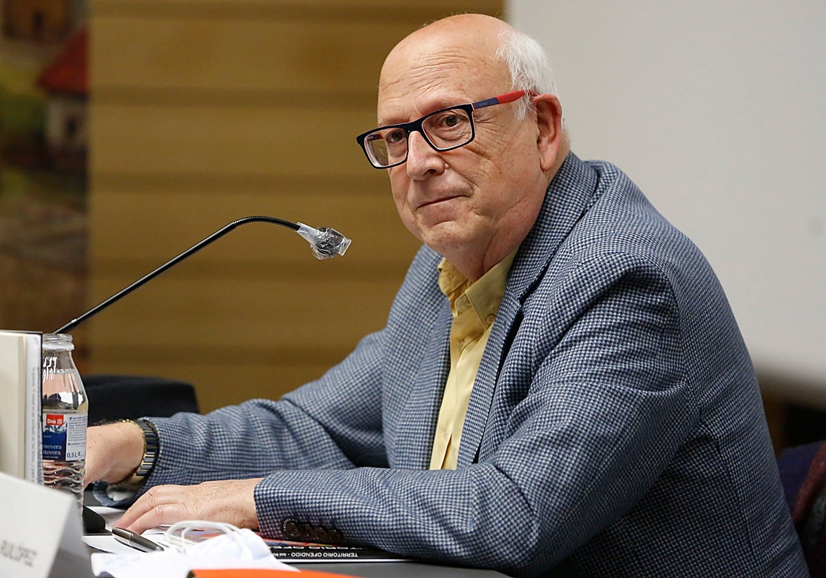 El autor José María Ruilópez presenta mañana la que es ya su séptima novela.