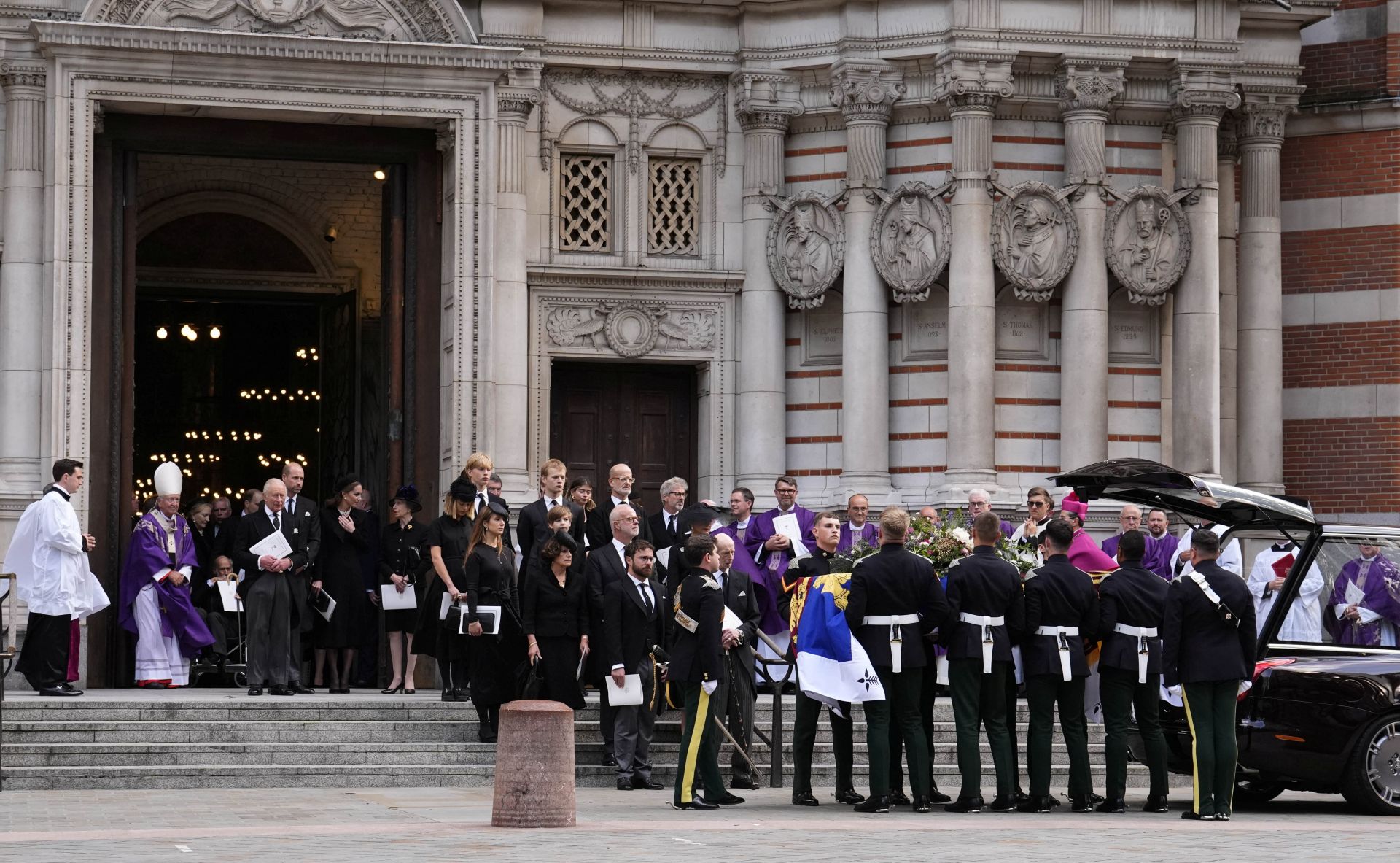 Las imágenes del funeral de la duquesa de Kent
