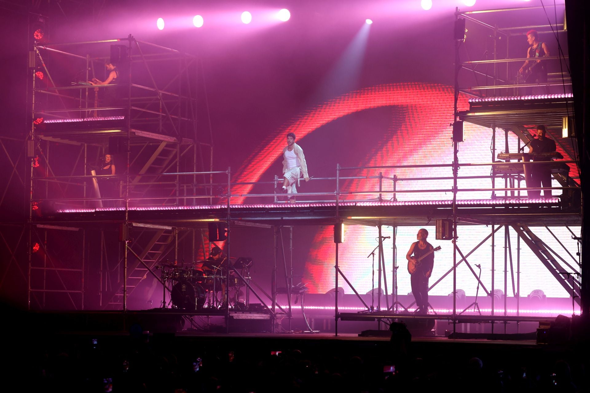 Sebastián Yatra llena La Ería en Oviedo