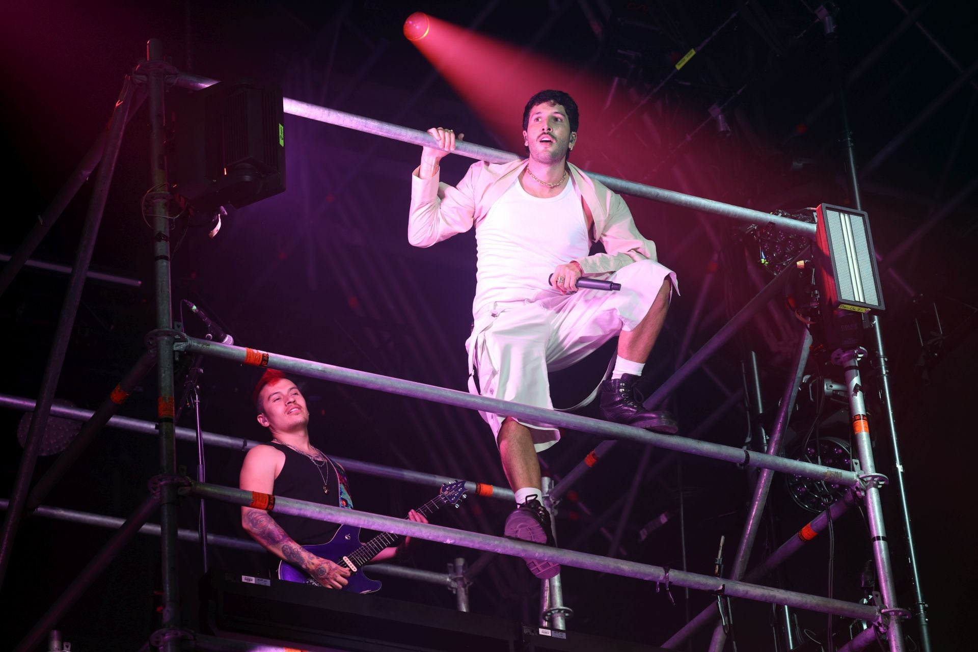 Sebastián Yatra llena La Ería en Oviedo