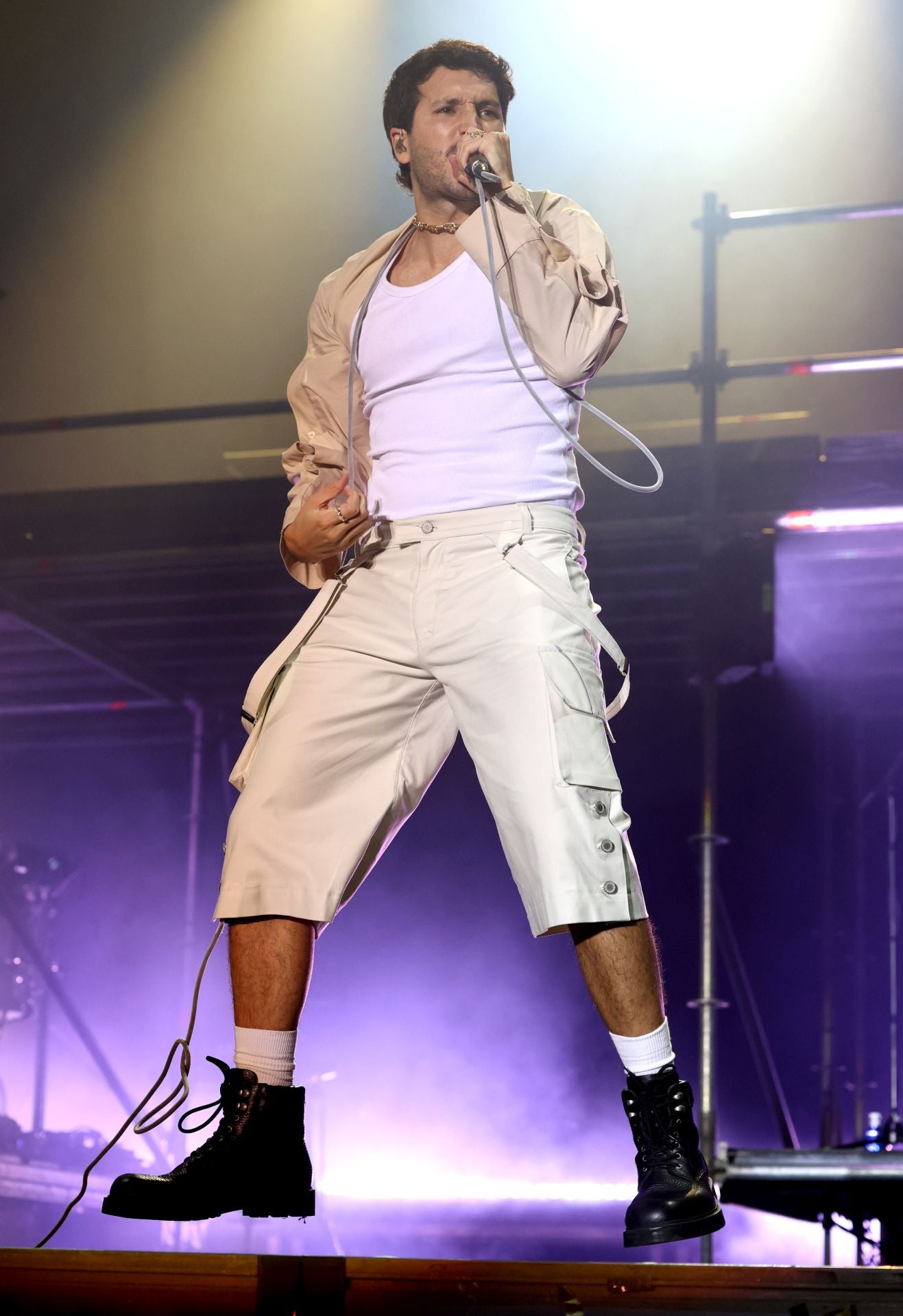 Sebastián Yatra llena La Ería en Oviedo