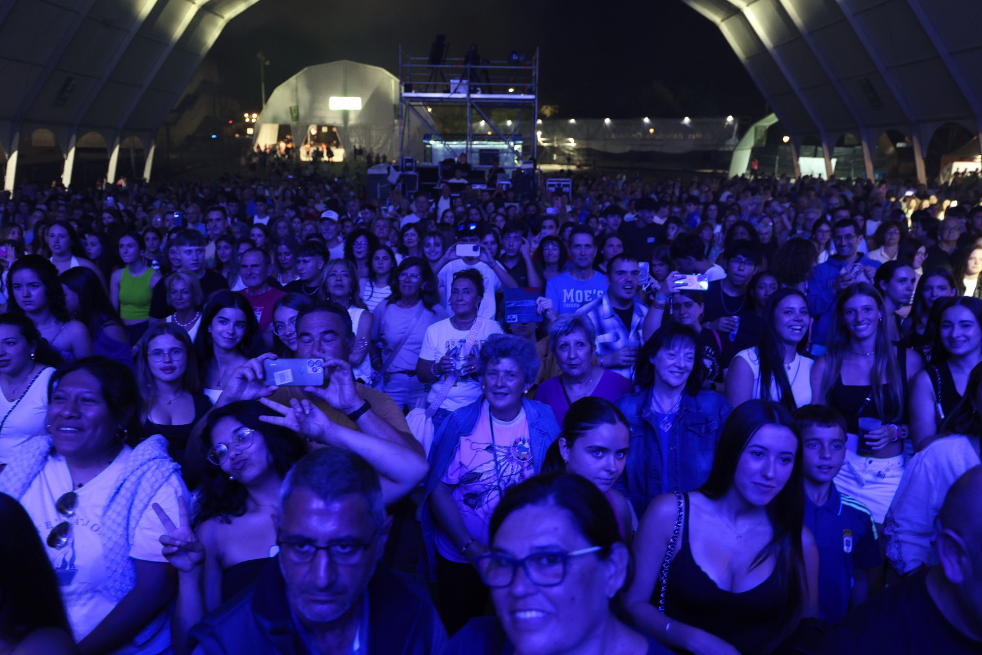 La orquesta Tekila ilumina La Ería, en Oviedo