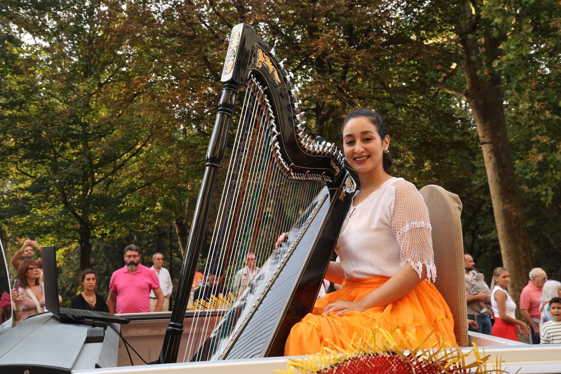 El desfile del Día de América en Asturias 2025, en imágenes