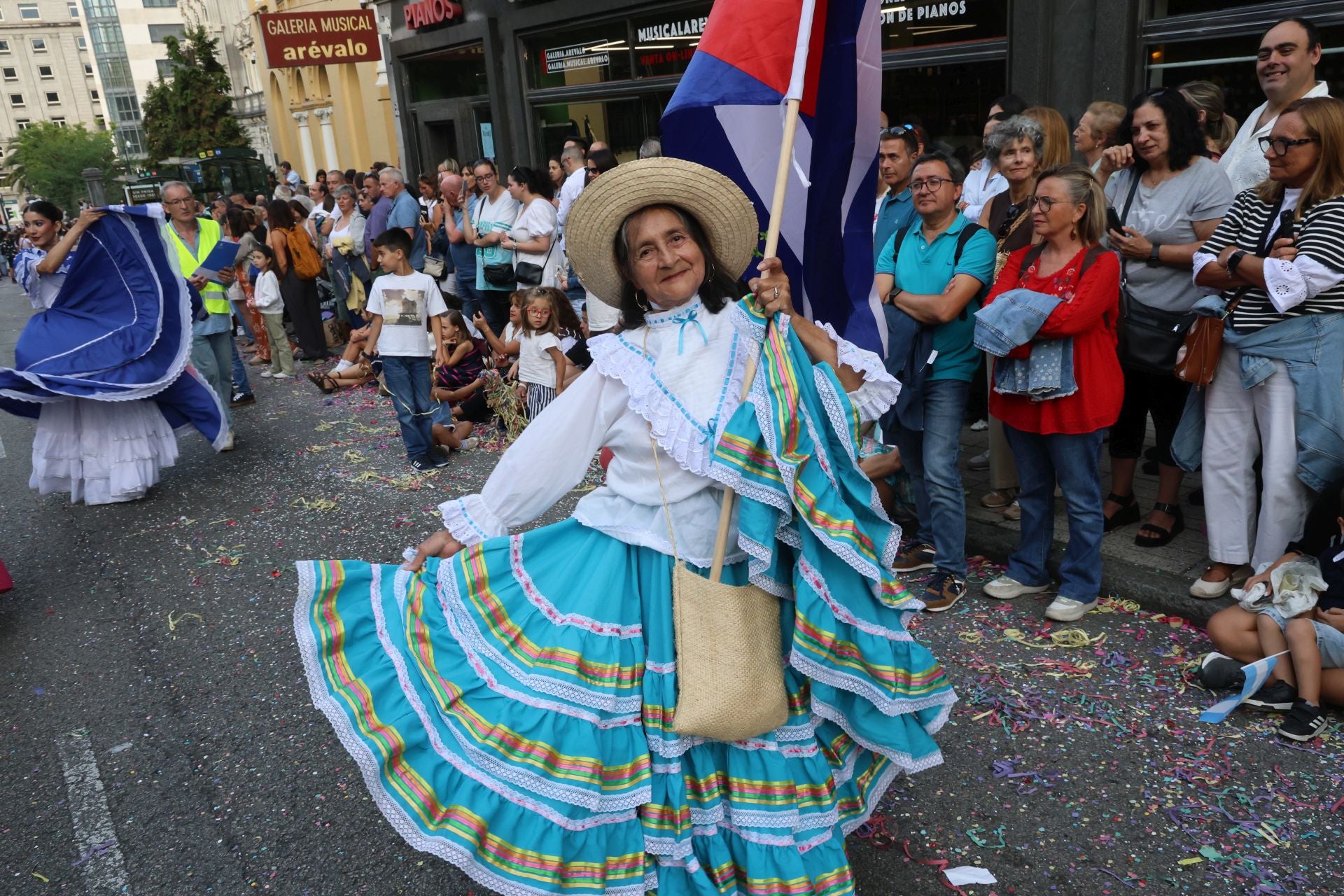 El desfile del Día de América en Asturias 2025, en imágenes