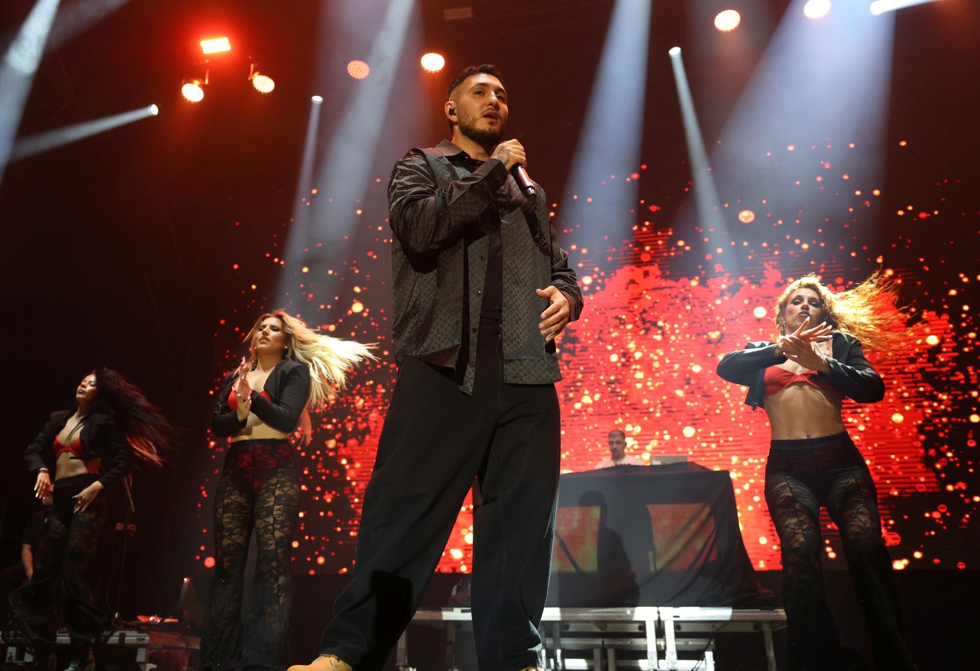 La Ería salta al ritmo de Omar Montes