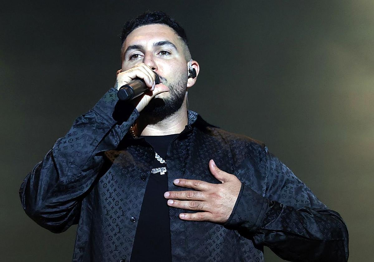 Omar Montes, en plena actuación.