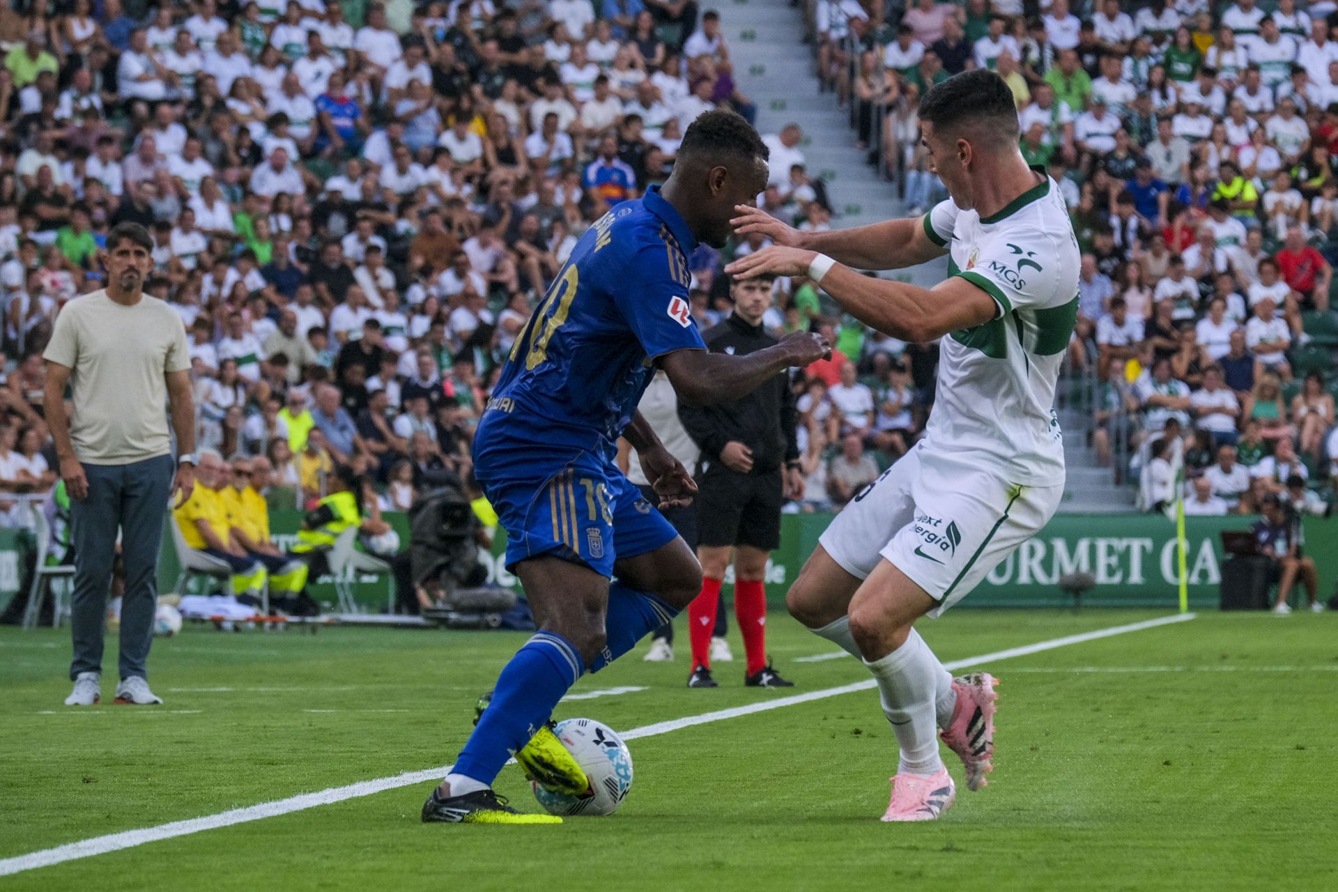 Las mejores imágenes del Elche - Real Oviedo