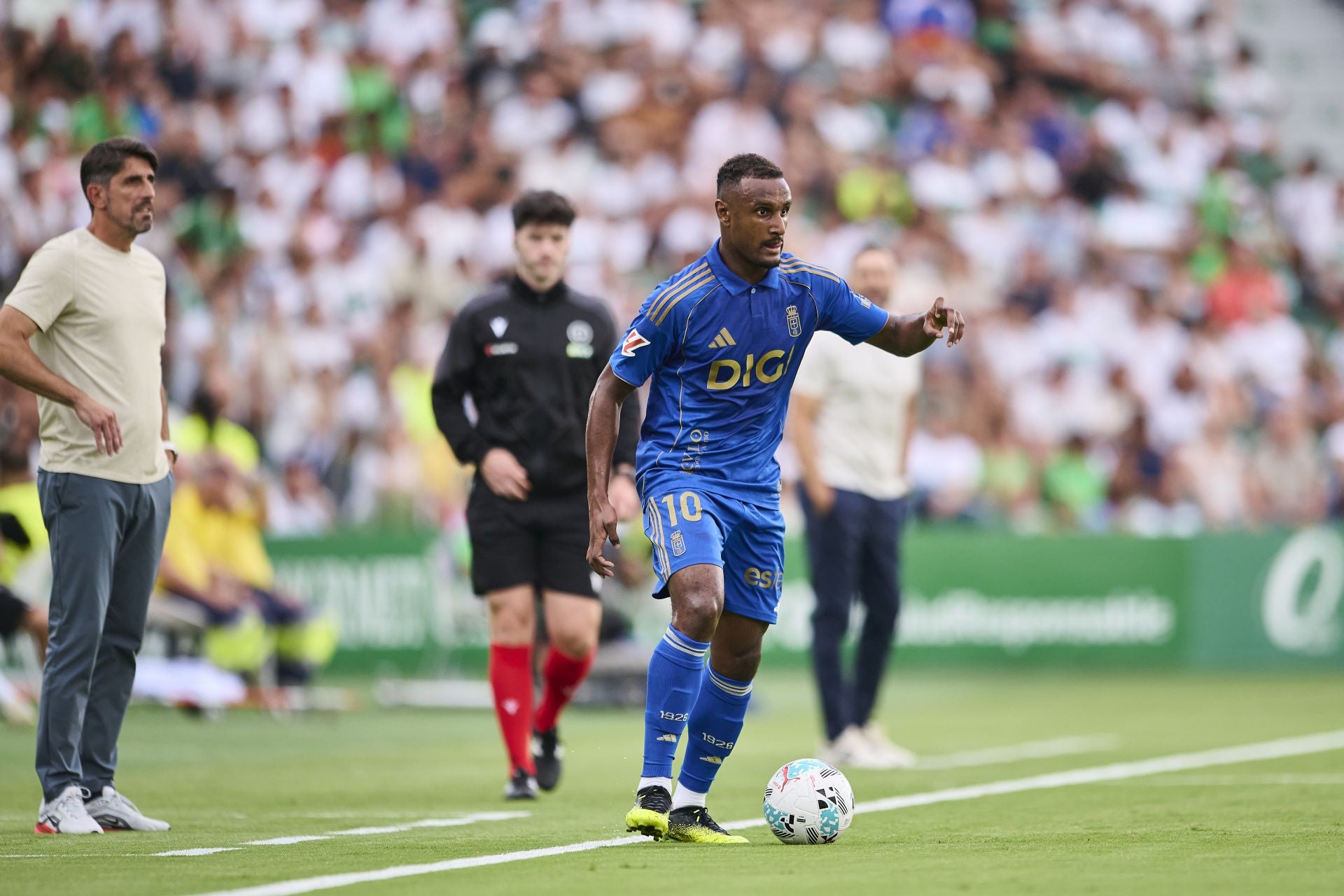 Las mejores imágenes del Elche - Real Oviedo