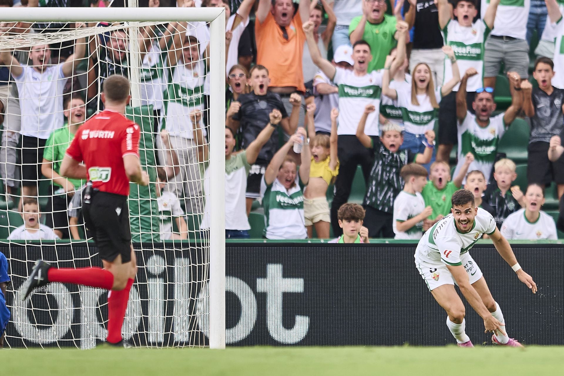 Las mejores imágenes del Elche - Real Oviedo