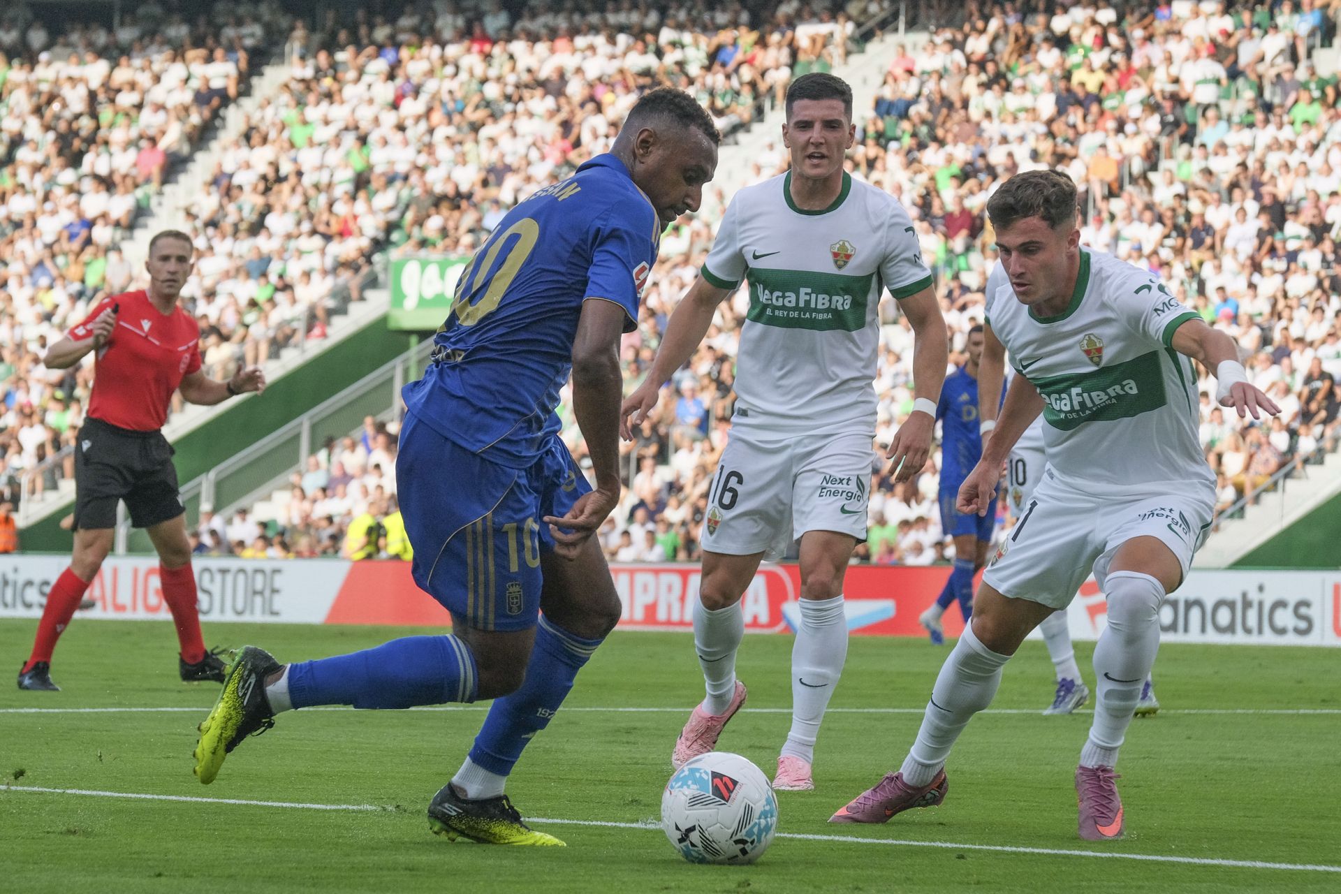 Las mejores imágenes del Elche - Real Oviedo