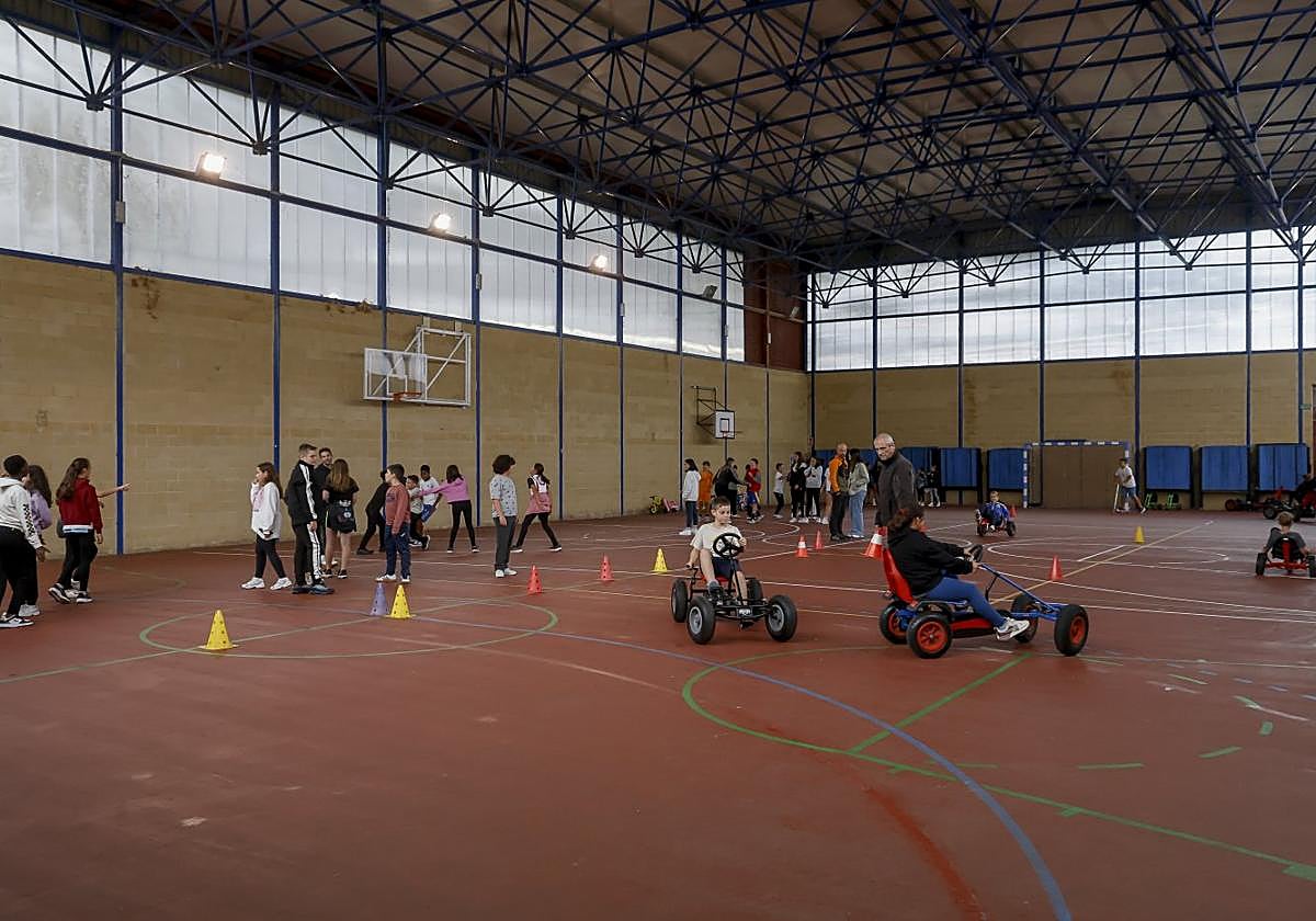 Karst a pedales y juegos para celebrar el día sin coches.