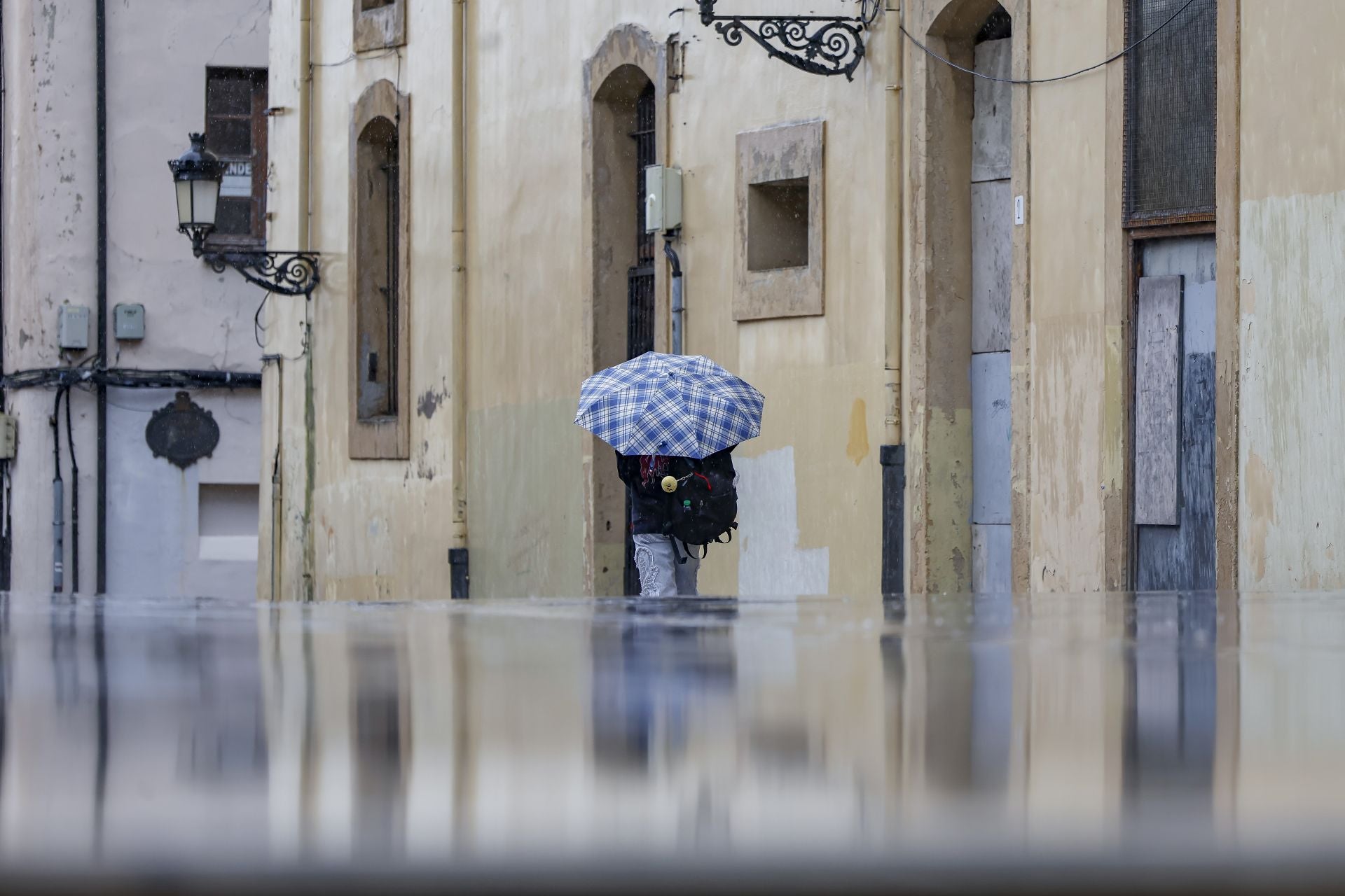 Lluvia, frío y viento: las imágenes de cómo Asturias da la bienvenida al otoño