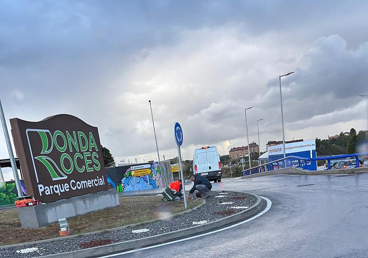 La ampliación de Alcampo, en Gijón, pasará a llamarse 'Ronda Roces Parque Comercial'