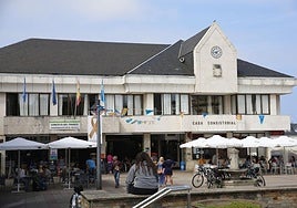 El chupinazo de las fiestas de San Miguel de La Caridad se lanzará desde el Ayuntamiento de El Franco.