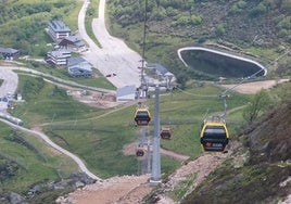 Imagen de la estación lenense en época veraniega