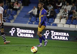 Álvaro Santamaría, durante el partido del pasado domingo ante Unionistas.