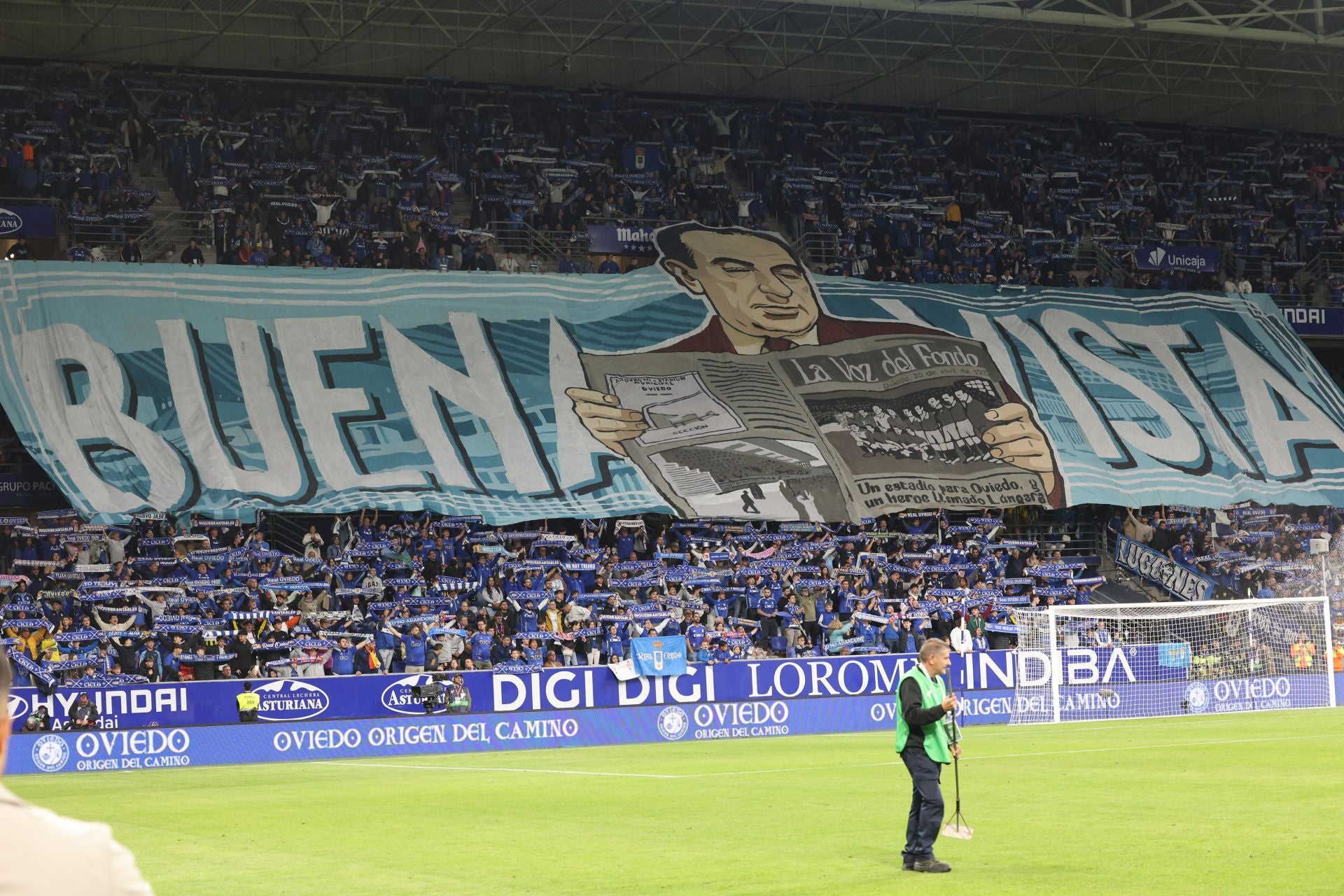 ¿Estuviste en el Real Oviedo - Barcelona? ¡Búscate en las imágenes!