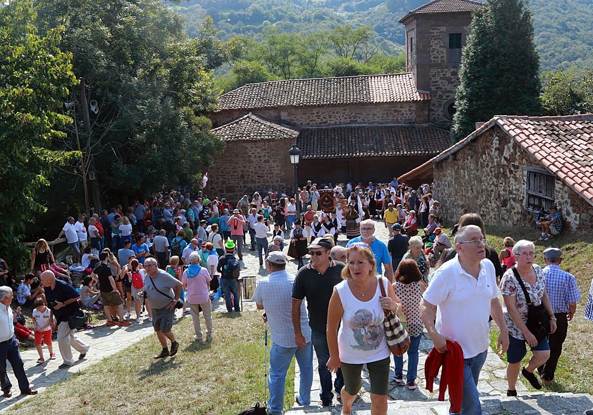 Todo listo en Mieres para los Mártires de Valdecuna 2025