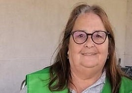 Pilar Ruiloba en un acto solidario como presidenta de la asociación vecinal La Cruz de Ceares.