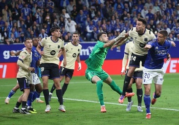 La mejor versión del Oviedo no basta ante el Barcelona