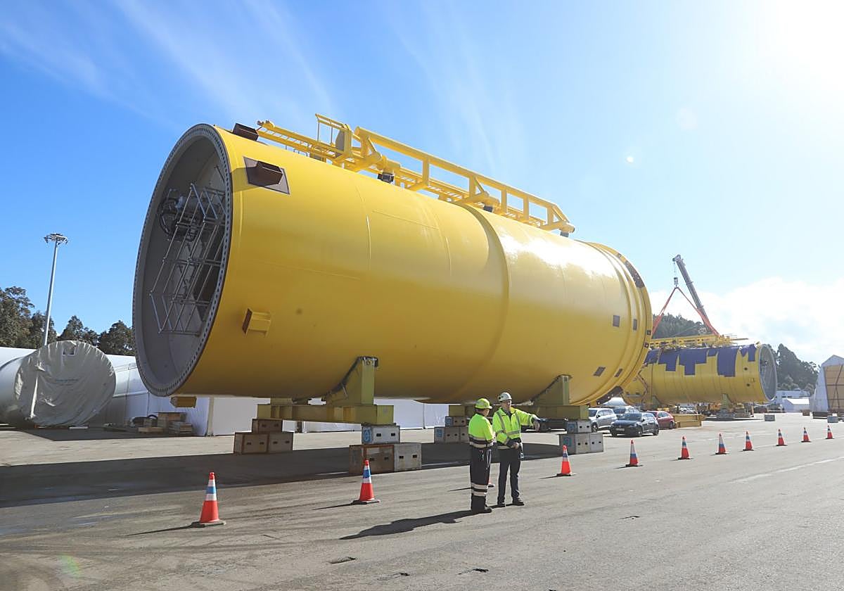 Torres de Windar en puerto.
