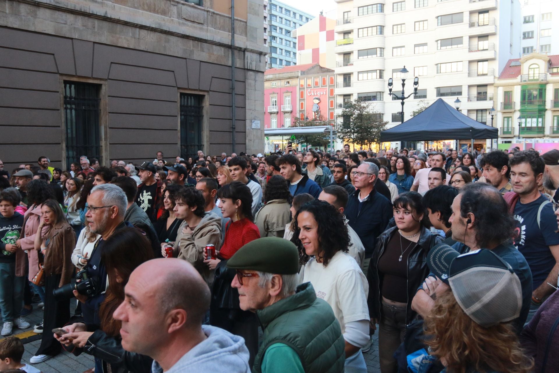 Música, arte y teatro en la Noche Blanca de Gijón