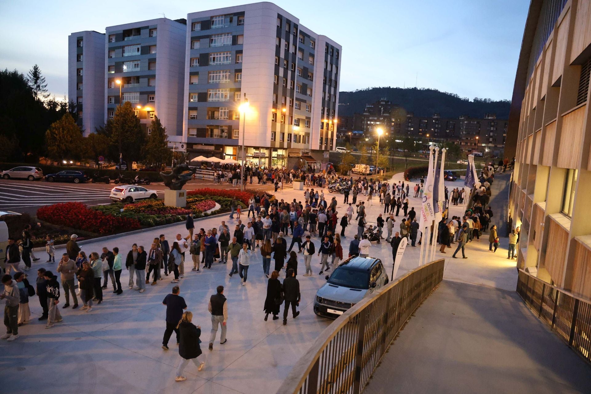 El Alimerka Oviedo Baloncesto debuta con derrota en el Palacio de los Deportes