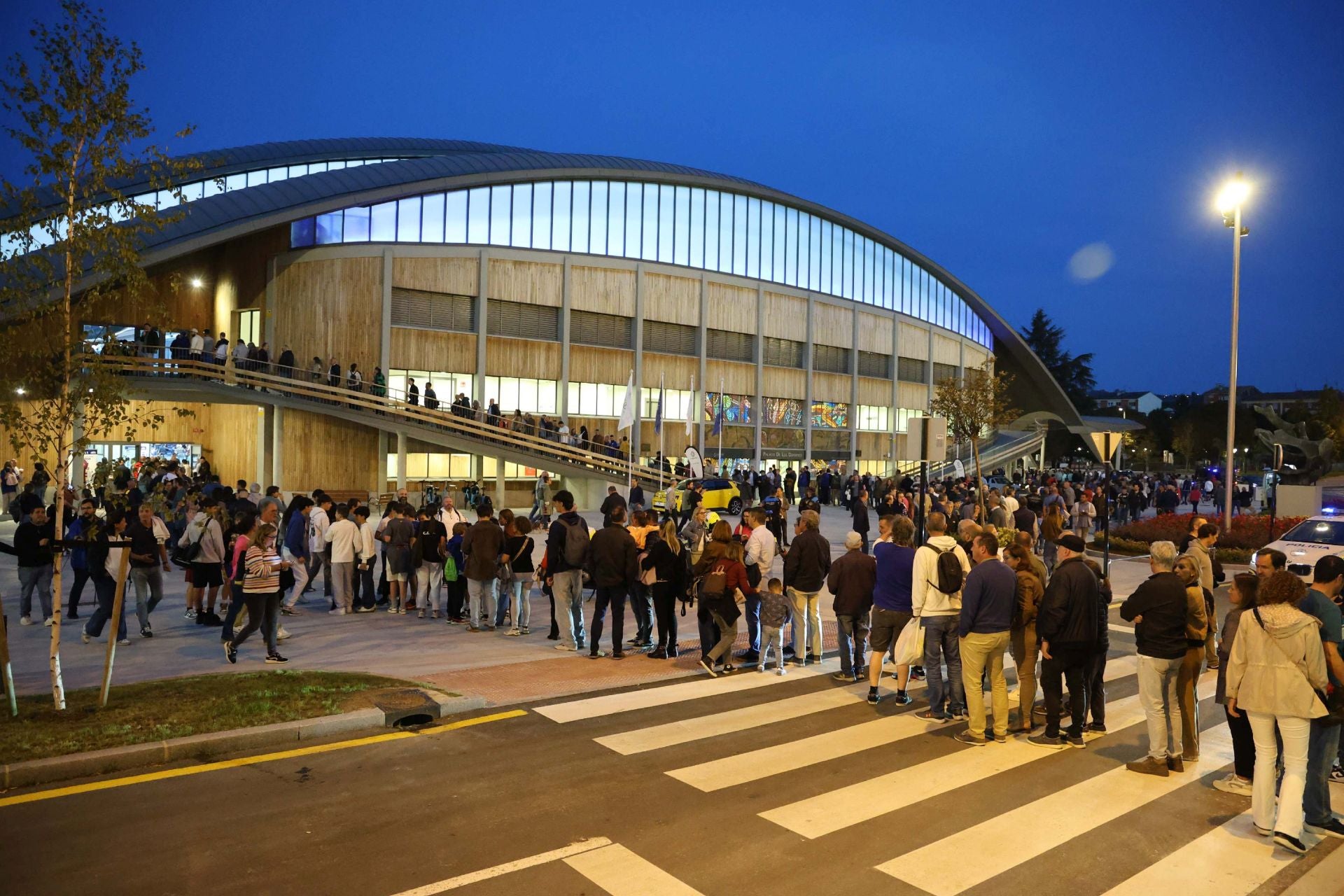 El Alimerka Oviedo Baloncesto debuta con derrota en el Palacio de los Deportes
