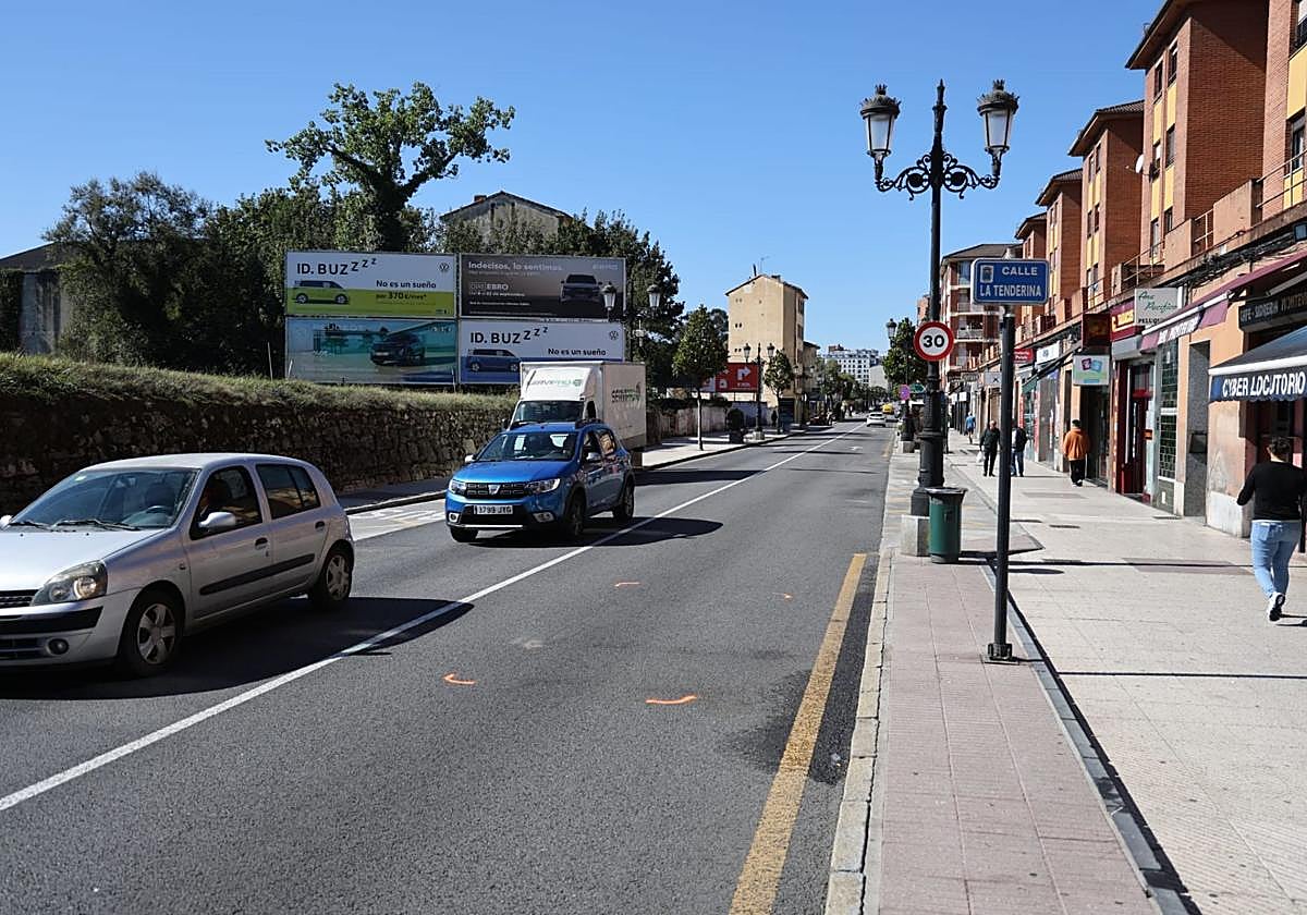 Marcas en el suelo tras el atropello en La Tenderina.