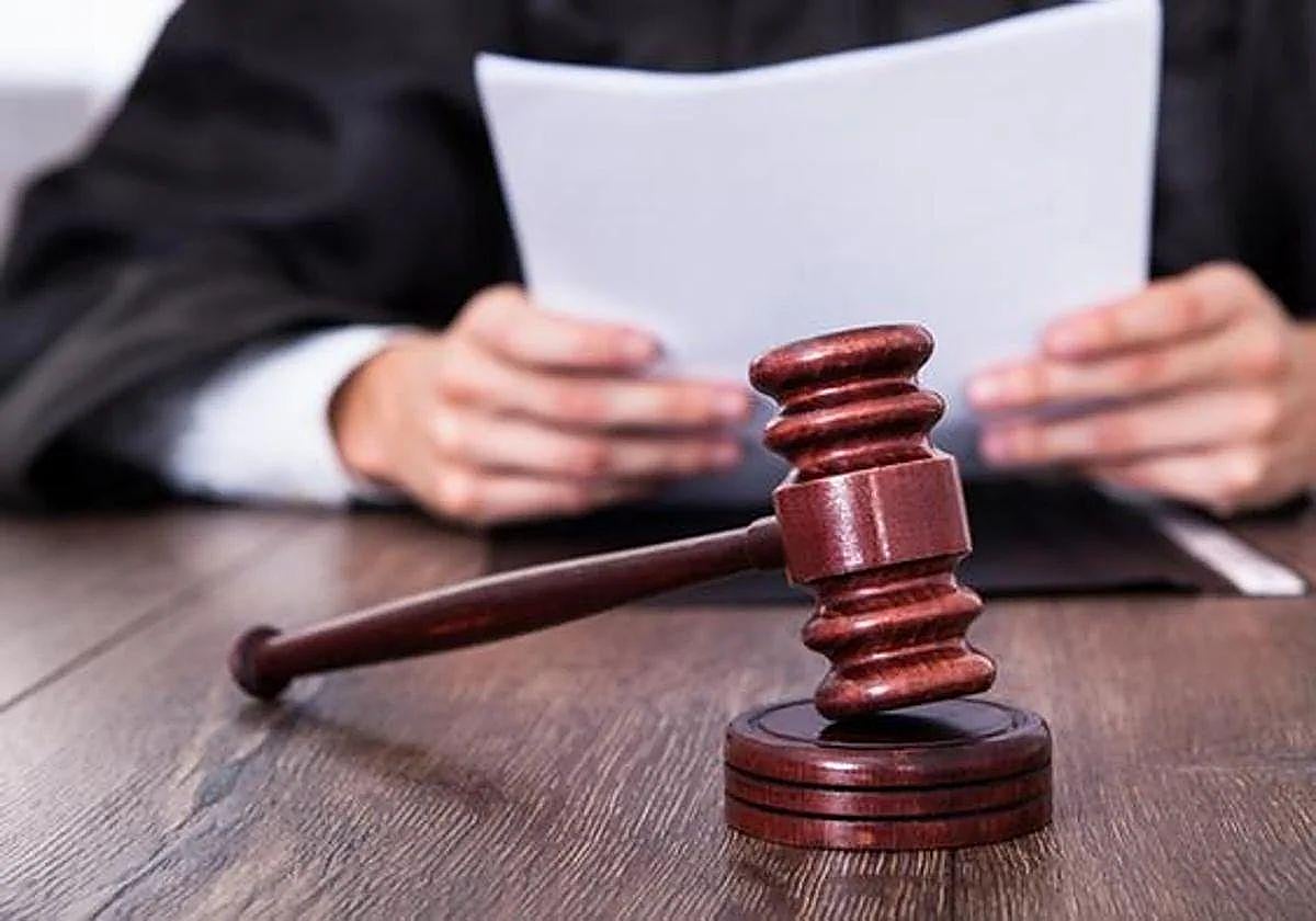 Una mujer de 89 años, viuda y vulnerable, en lucha judicial por echar a sus inquilinos en Avilés