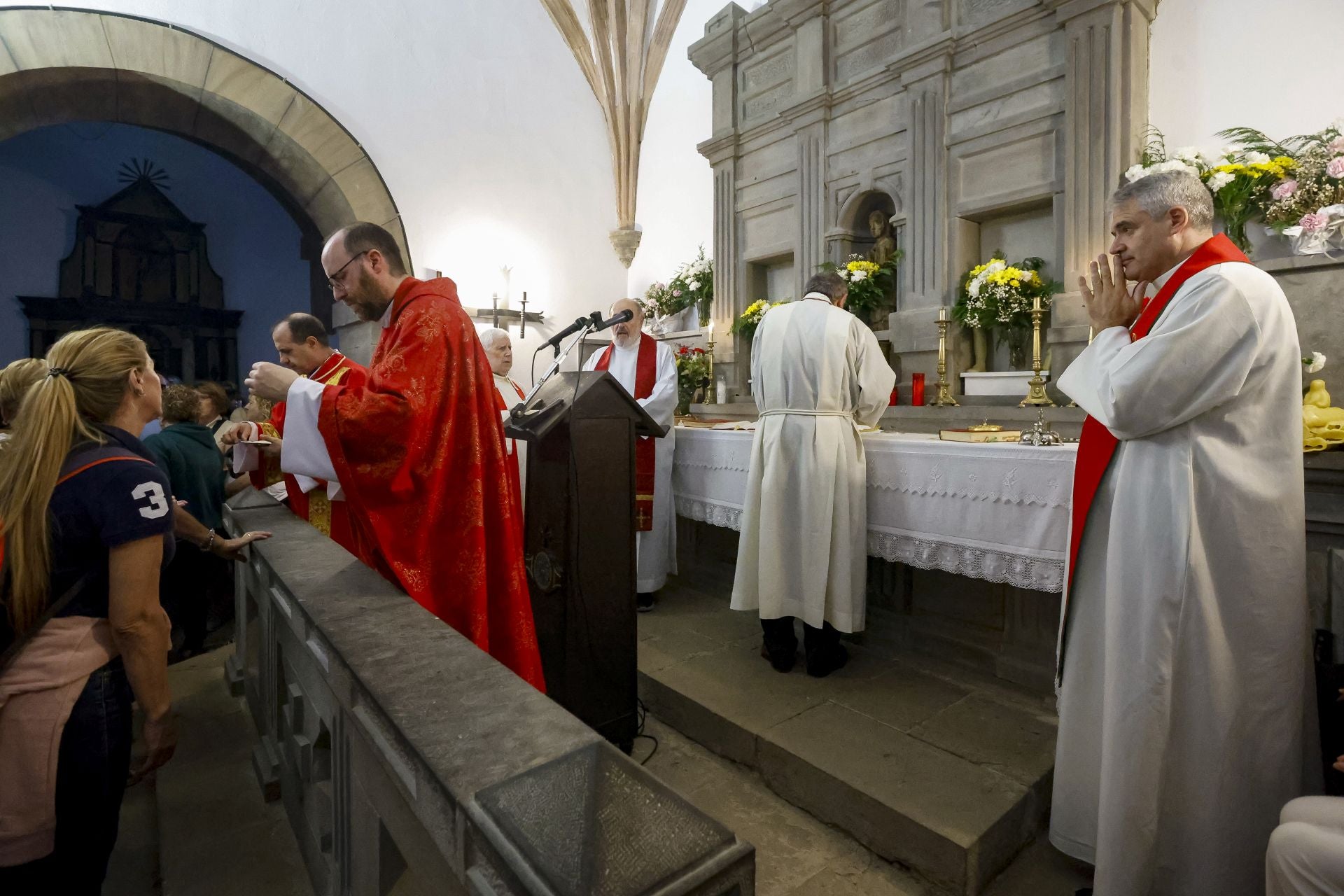 Los Mártires de Valdecuna llenan Mieres de tradición y celebración