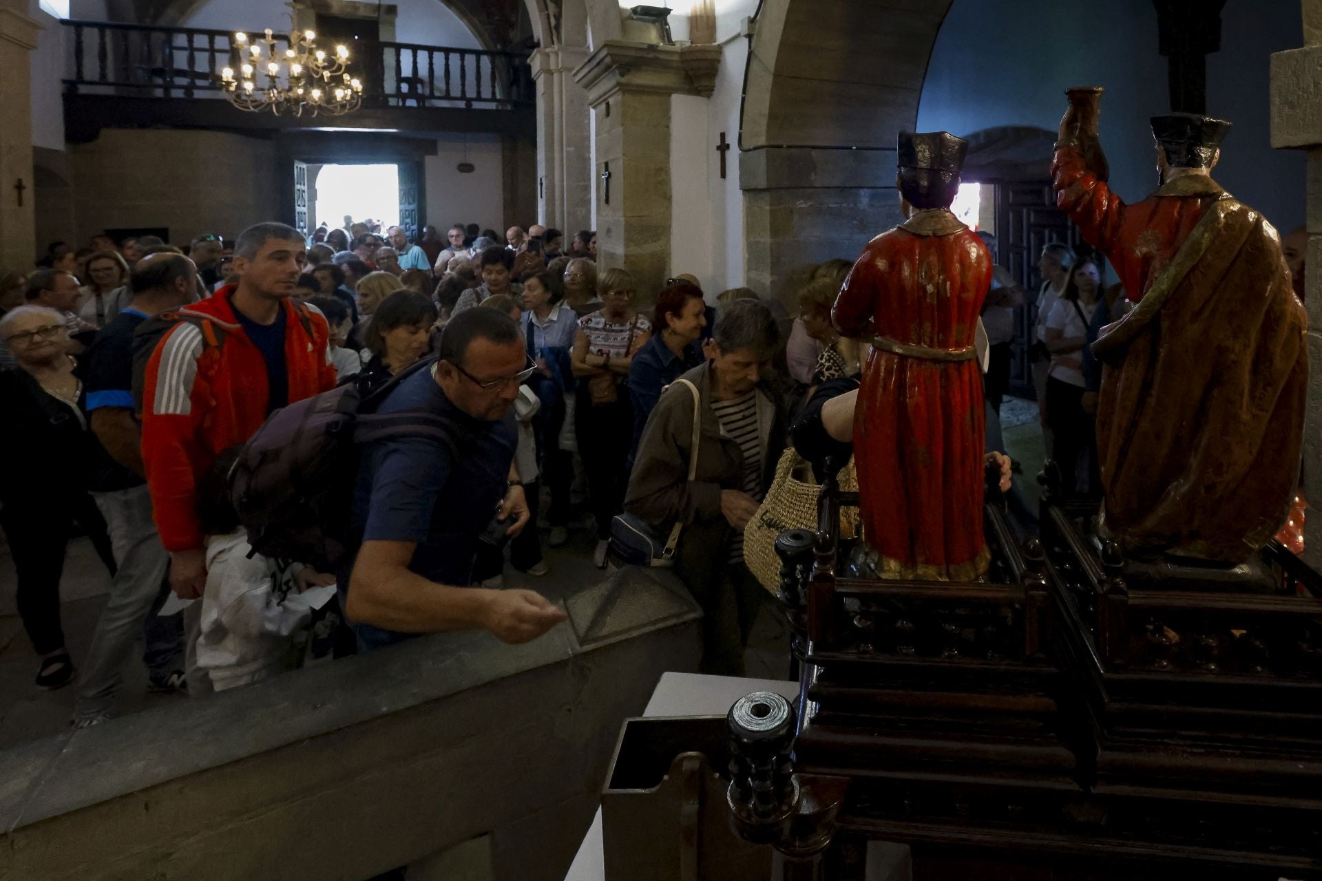 Los Mártires de Valdecuna llenan Mieres de tradición y celebración