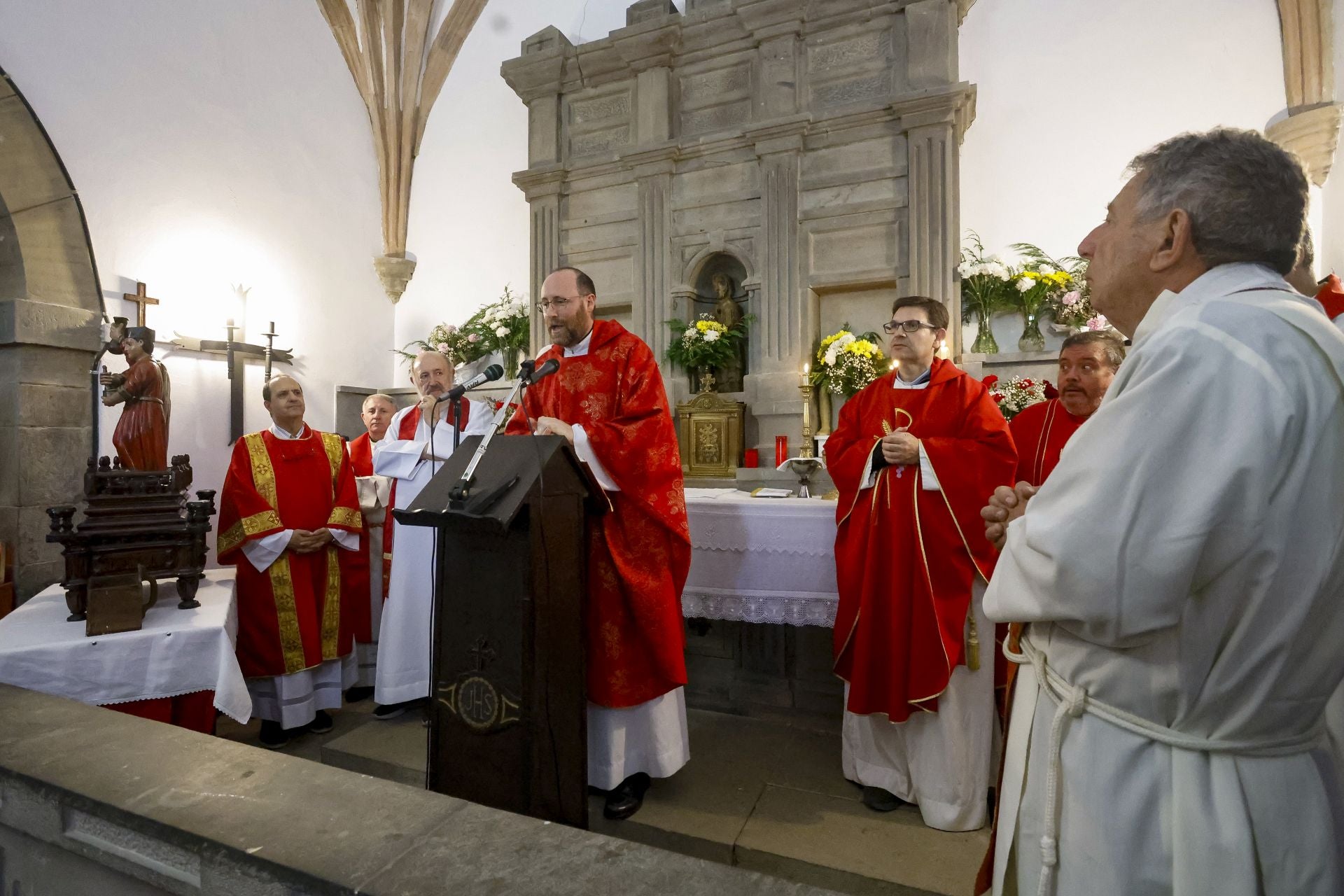 Los Mártires de Valdecuna llenan Mieres de tradición y celebración