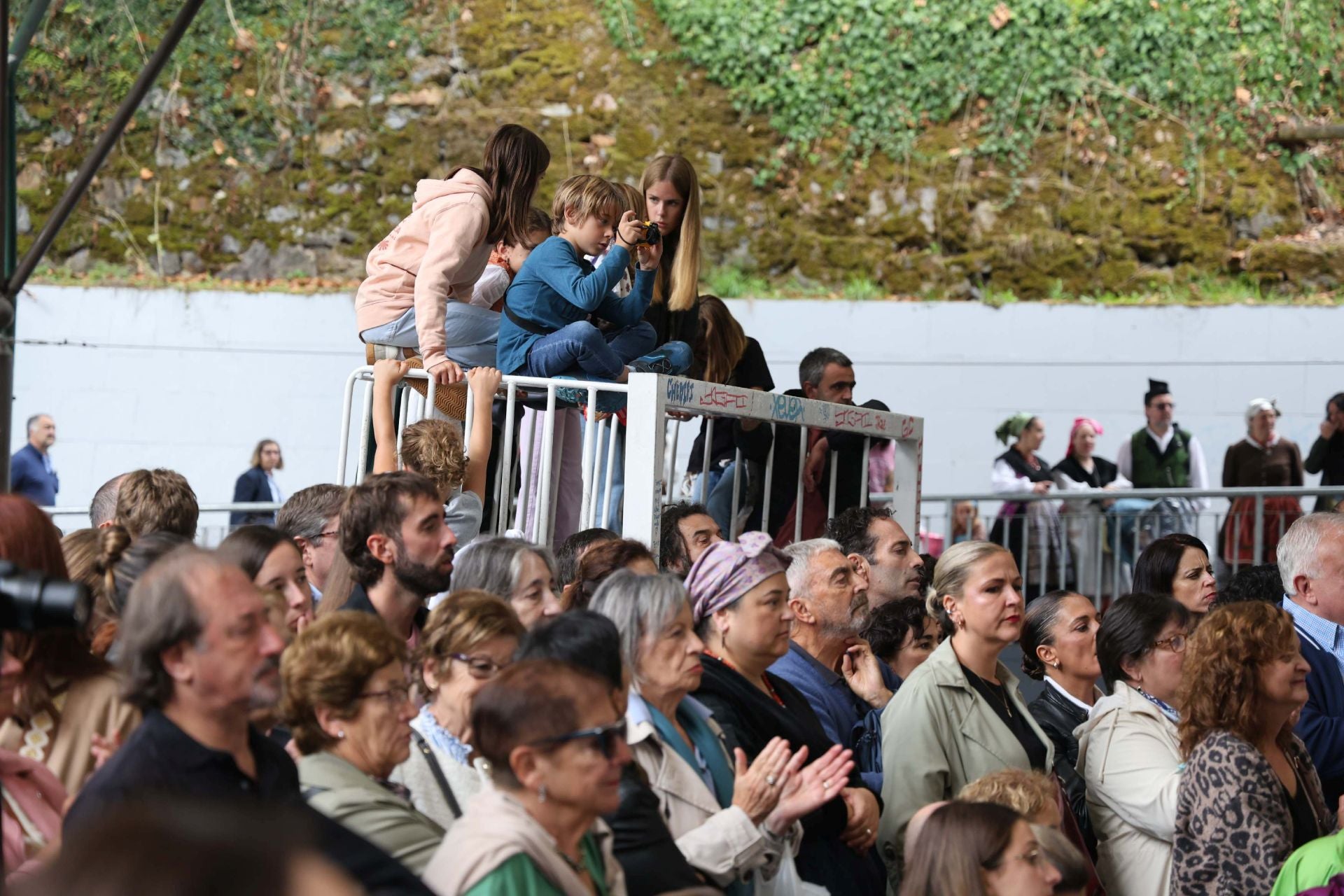 Los trajes regionales, de pasarela en Grado