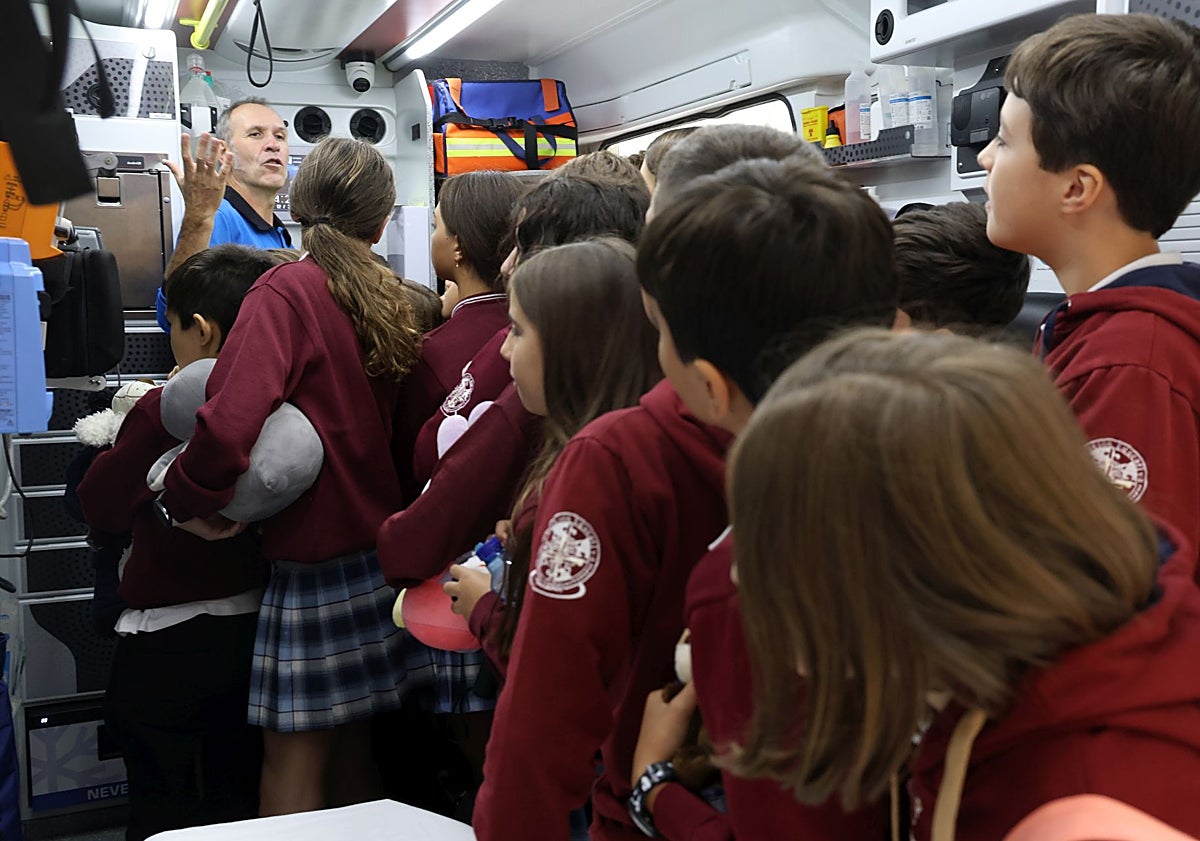 Imagen principal - «Está fatal que den galletas en el desayuno de los hospitales»