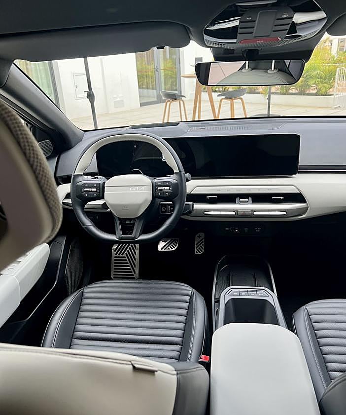 Imagen secundaria 2 - El Kia EV4 a la venta desde 26.400 euros